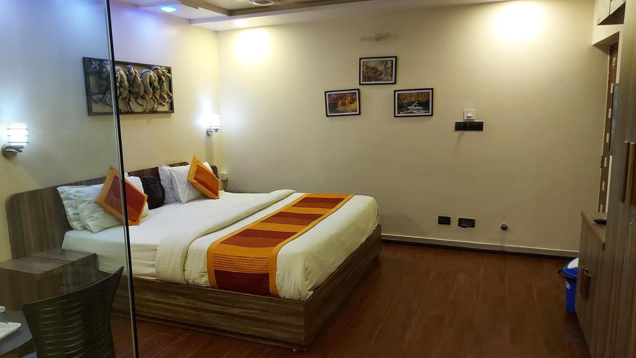 Shaleen Elegance Homestay Nakki Lake 400 Meters Mount Âbû Extérieur photo