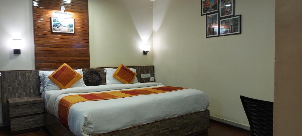 Shaleen Elegance Homestay Nakki Lake 400 Meters Mount Âbû Extérieur photo
