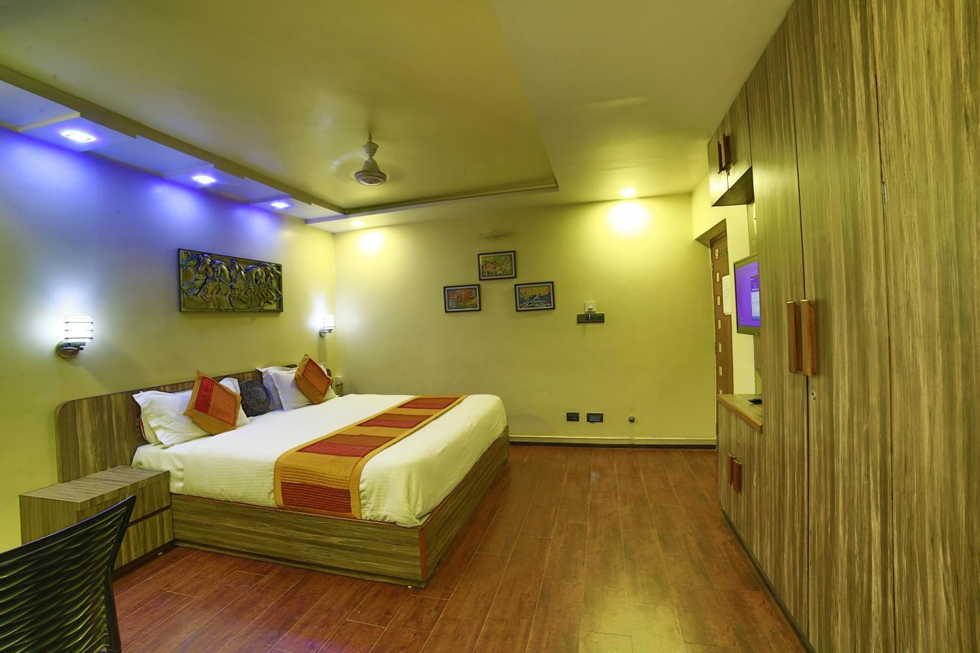 Shaleen Elegance Homestay Nakki Lake 400 Meters Mount Âbû Extérieur photo